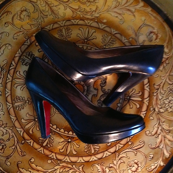 Marc Fisher pumps, size 8, color black - Picture 2 of 6